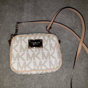 Michael Kors Crossbody Bag